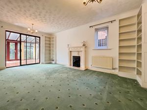 Lounge- click for photo gallery